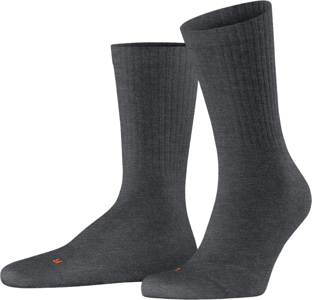 Run Rib Crew Socks, från Falke, i färgen Dark Grey.