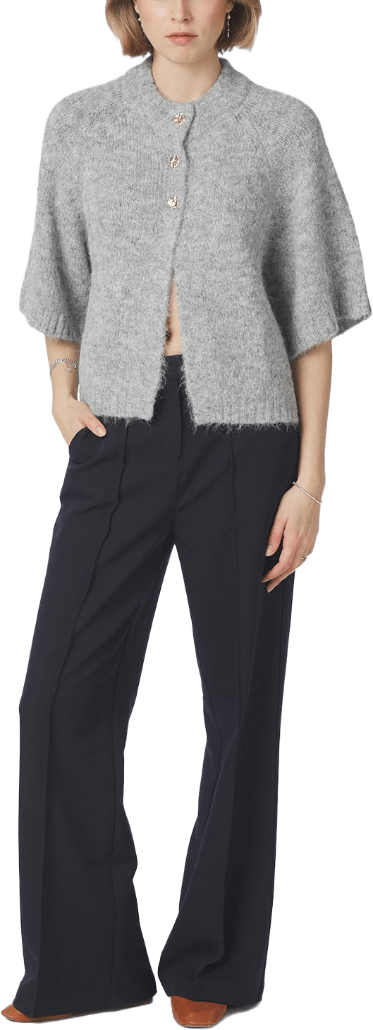 Benuta Fluffy Knit Cardigan, från Neo Noir, i färgen Grey Melange.