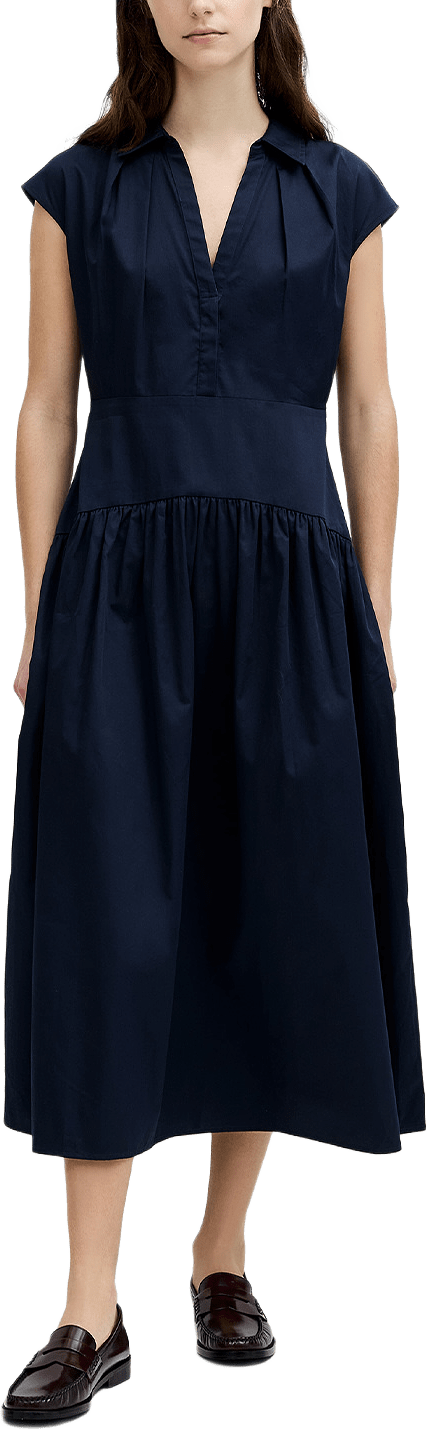 Alexis Poplin Drop Waist Midi Dress, från French Connection, i färgen New Navy.