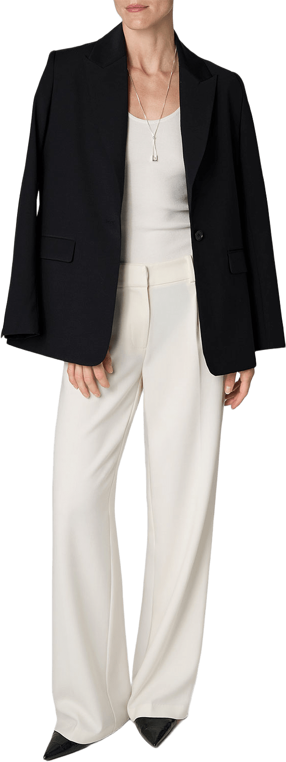 The Alyssa Wool Blazer, från Marville Road, i färgen Black.