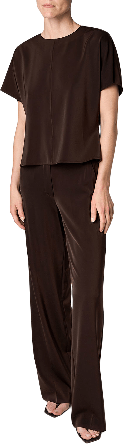 The Ingrid Satin Trousers, från Marville Road, i färgen Chocolate.