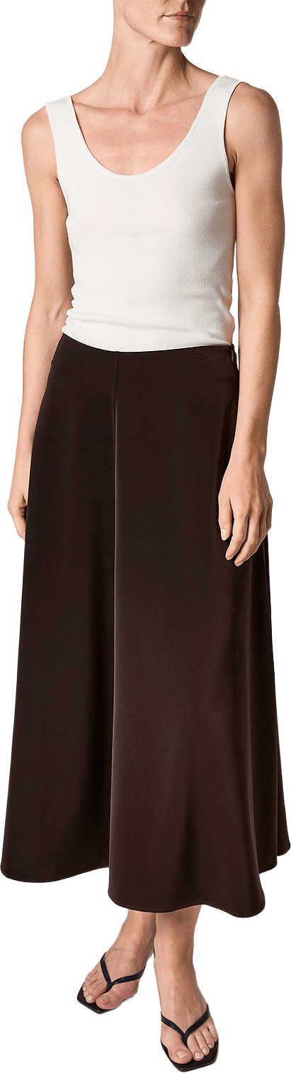 The Rhonda Satin Skirt, från Marville Road, i färgen Chocolate.