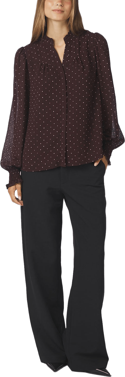 Astrida Dotted Blouse, från Neo Noir, i färgen Burgundy.