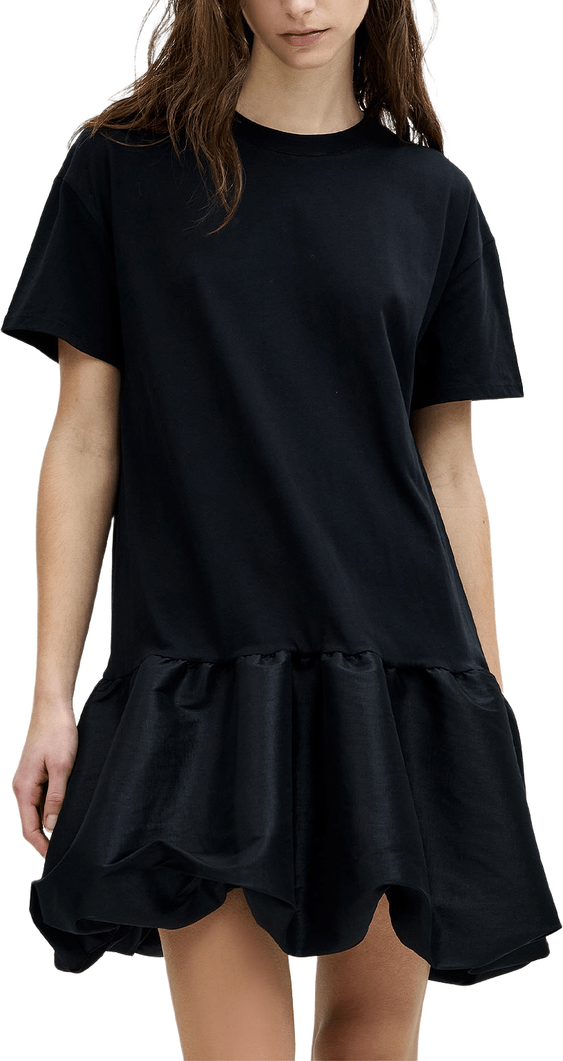 Sivine Bubble Hem Mini Dress, från French Connection, i färgen Black.