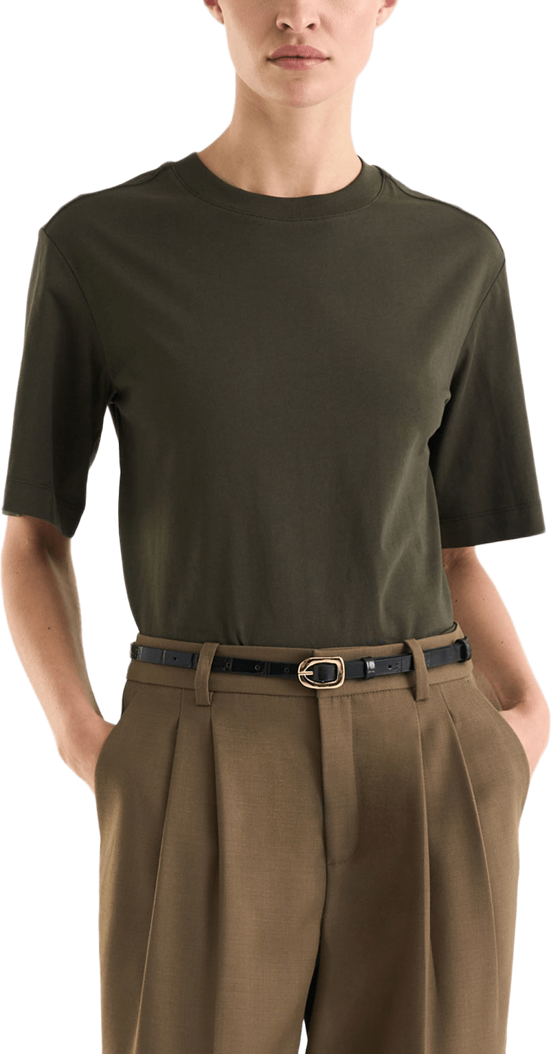 Chelsey Tee, från Twist & Tango, i färgen Dk Olive.