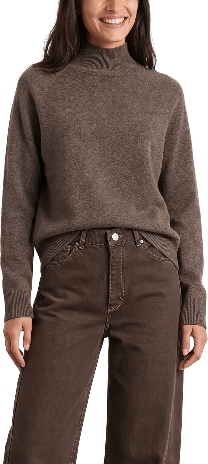 Eloise 6 Pullover, från Leveté Room, i färgen After Dark Mel.