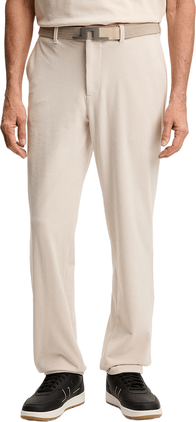 Logan Drape Cord Pants, från J.Lindeberg, i färgen Moonbeam.