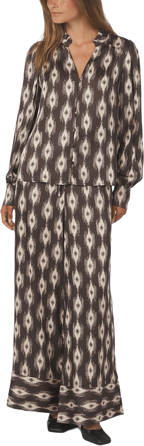 Massima Ikat Blouse, från Neo Noir, i färgen Dark Brown.