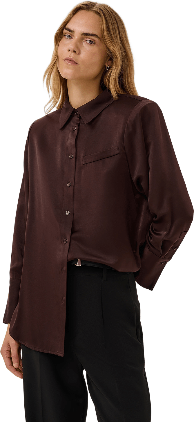 MWEstelle Shirt, från My Essential Wardrobe, i färgen Chocolate Plum.