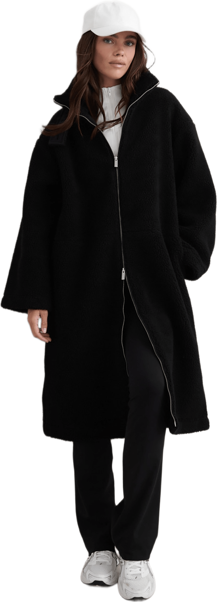 Pile Coat, från aim'n, i färgen black.