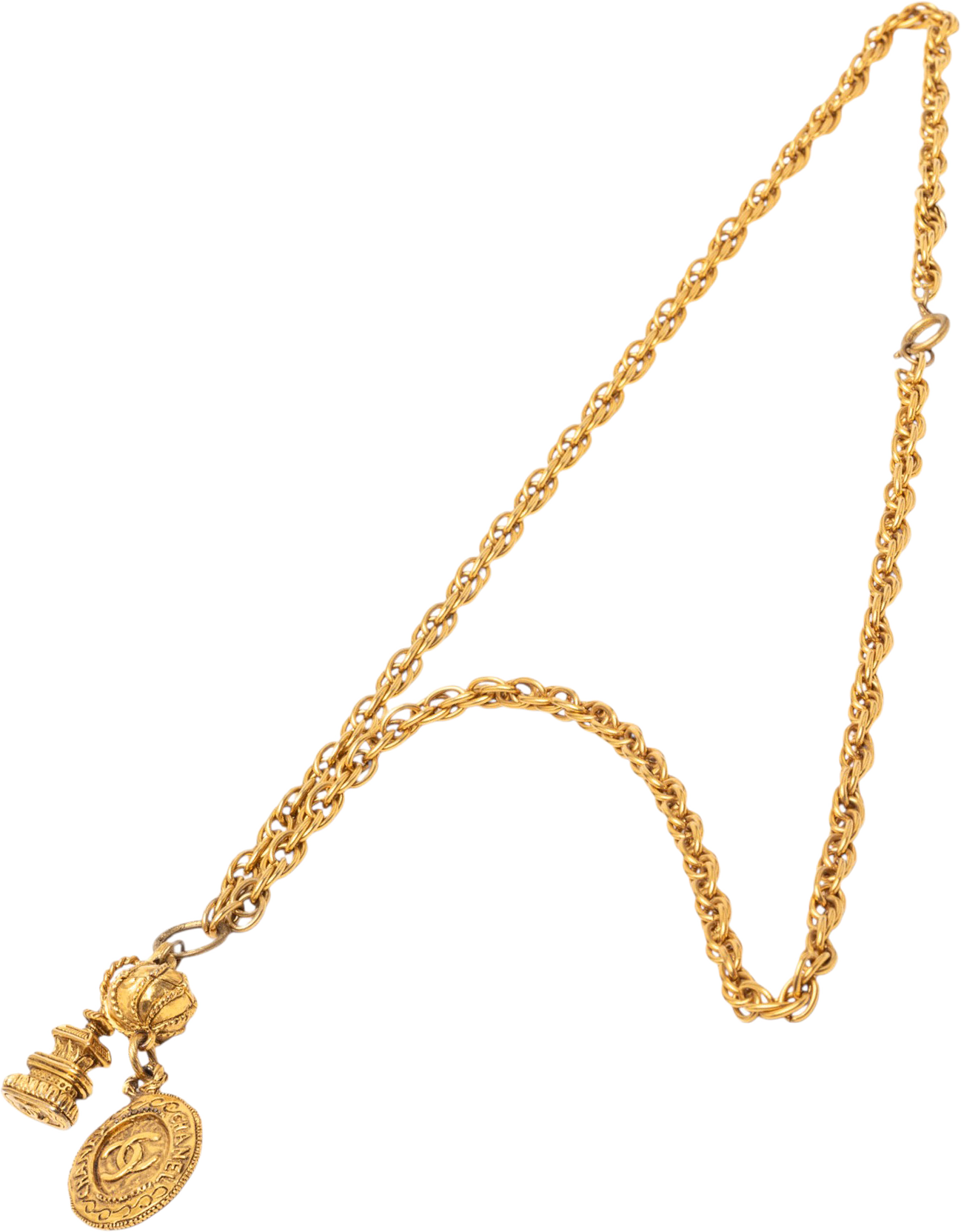 Chanel Cc Gold Plated Medallion And Pagoda Pendant Necklace, från Luxclusif, i färgen gold.