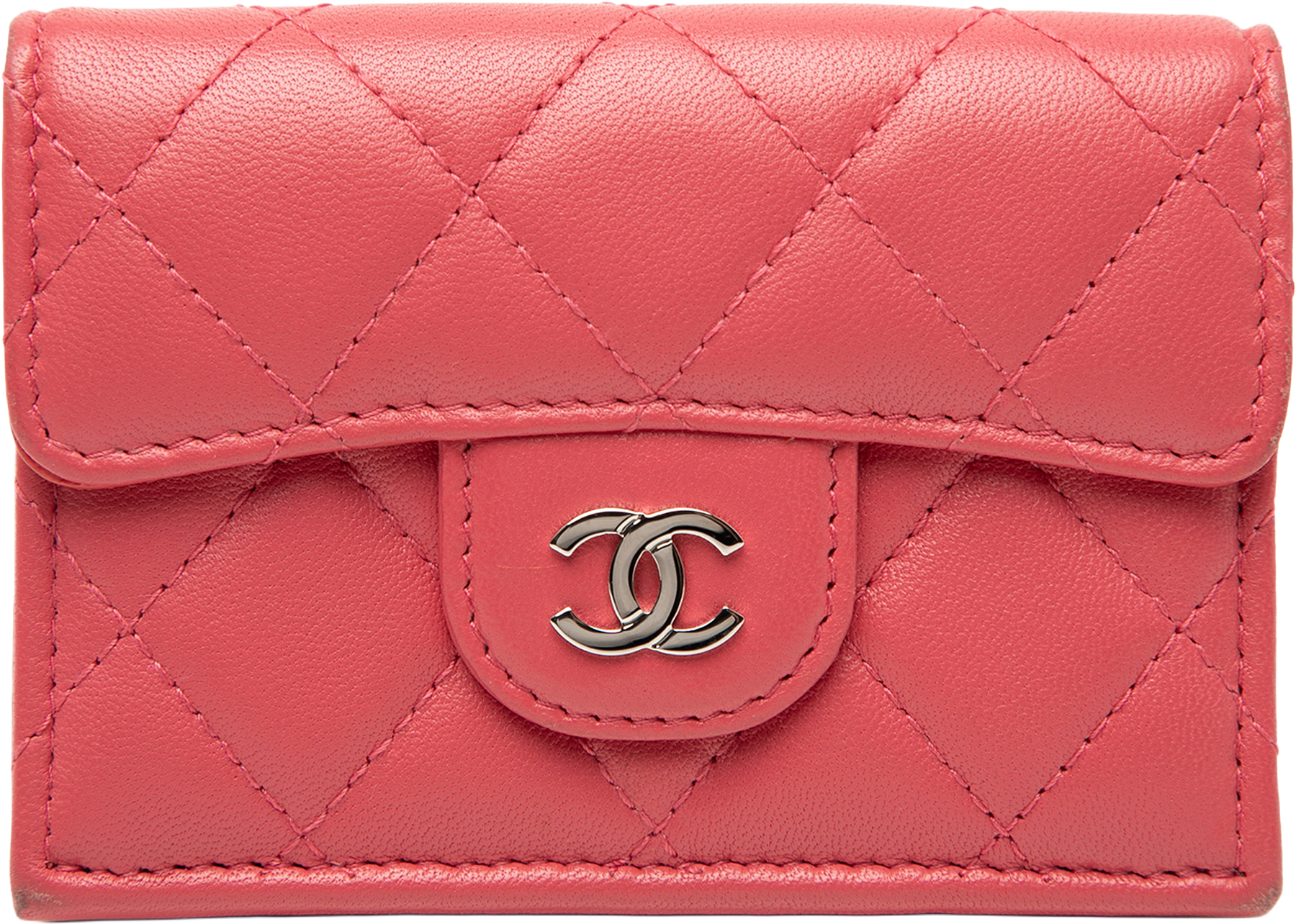 Chanel Cc Quilted Lambskin Compact Flap Wallet, från Luxclusif, i färgen blush.