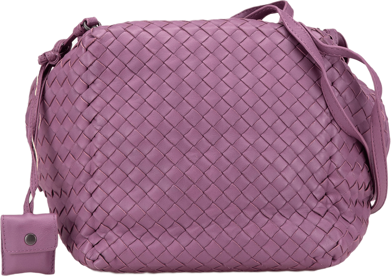 Bottega Veneta Nappa Intrecciato Cube Crossbody, från Luxclusif, i färgen purple.