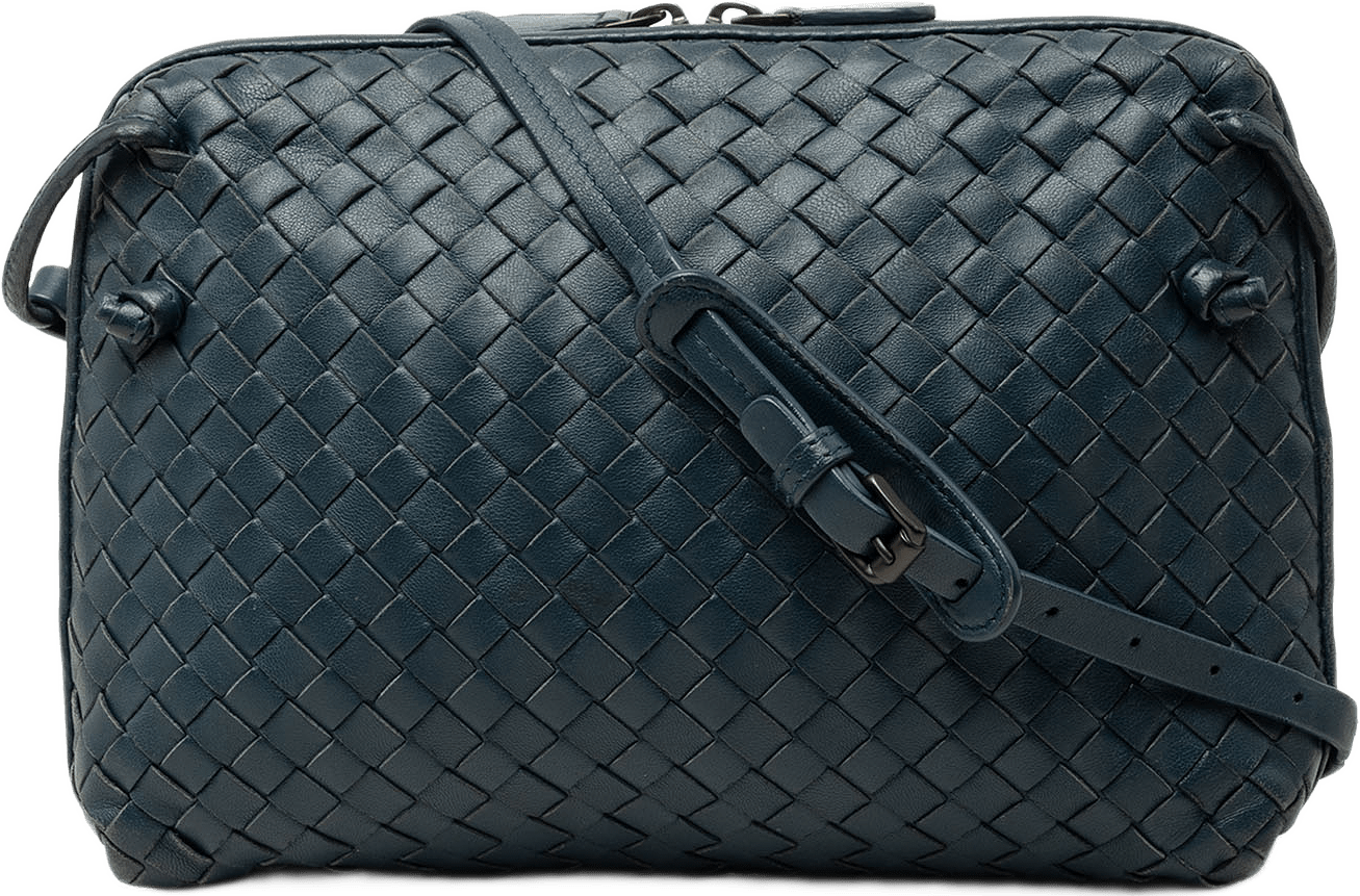 Bottega Veneta Nappa Intrecciato Nodini Crossbody, från Luxclusif, i färgen blå.