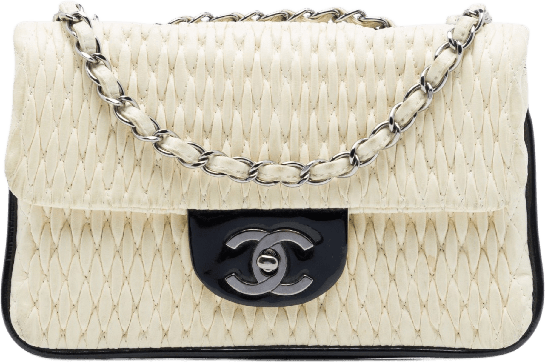 Chanel Cc Bicolor Woven Lambskin And Patent Flap, från Luxclusif, i färgen vit.