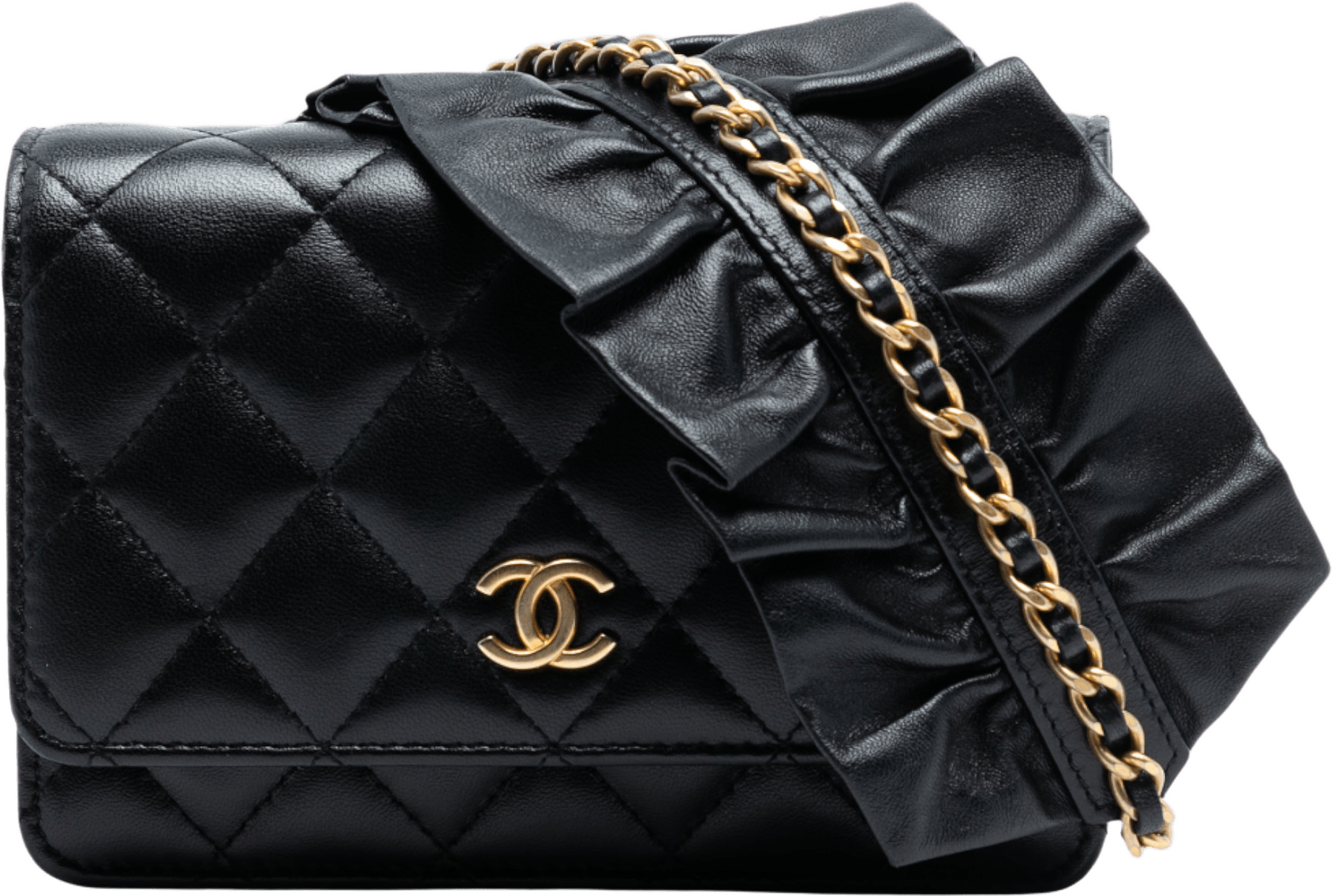 Chanel Lambskin Romance Wallet On Chain, från Luxclusif, i färgen black.