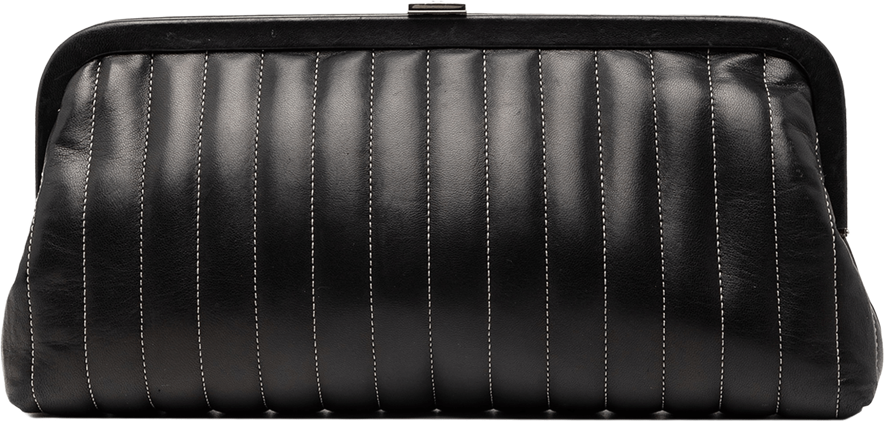 Chanel Quilted Lambskin Mademoiselle Ligne Clutch, från Luxclusif, i färgen black.