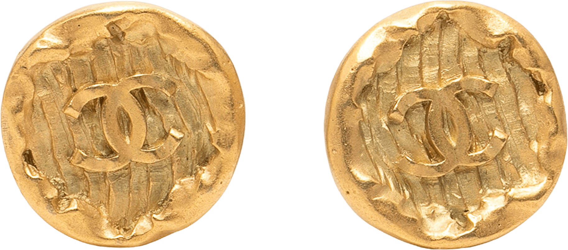 Chanel Cc Gold Plated Round Clip On Earrings, från Luxclusif, i färgen gold.