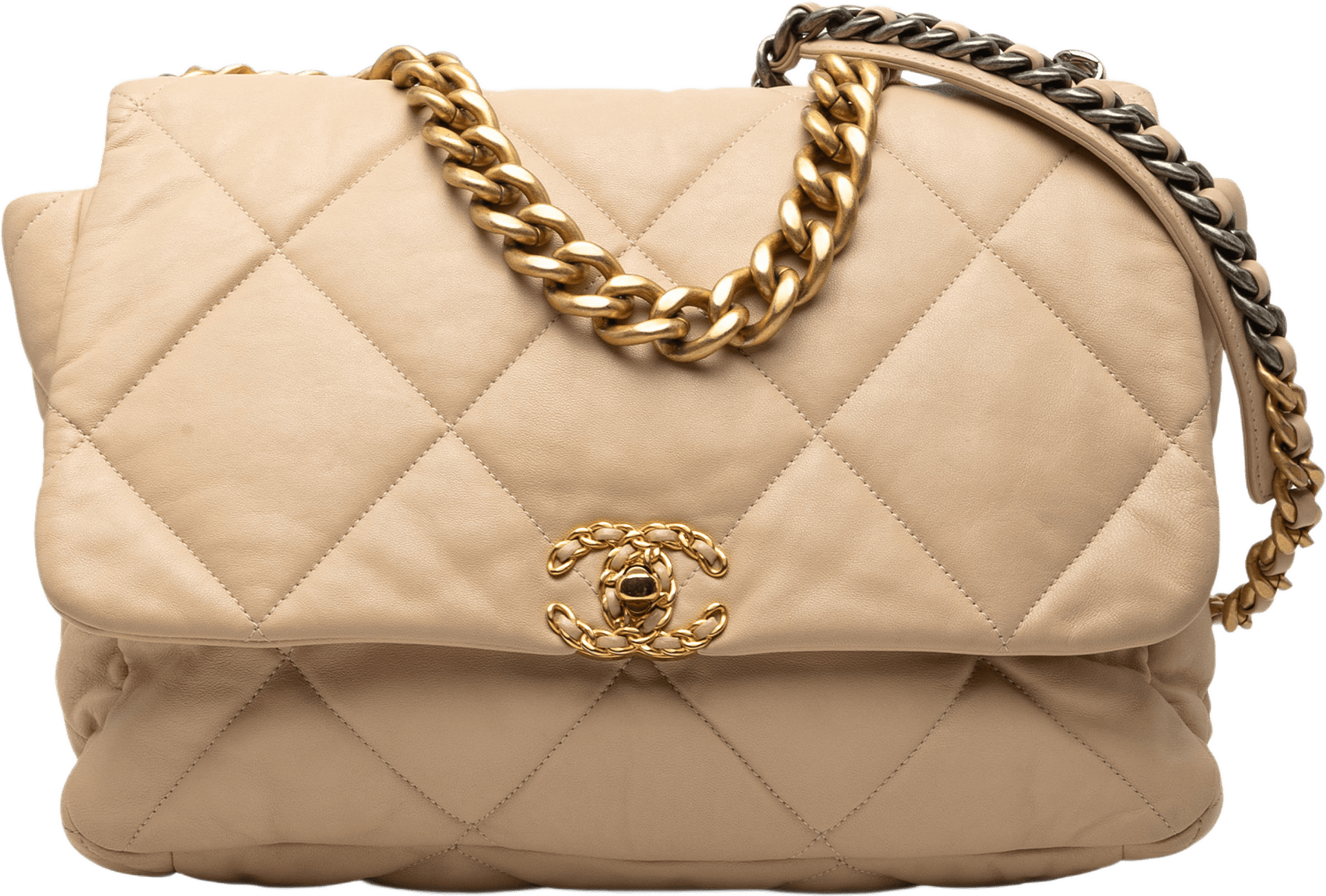 Chanel Maxi Lambskin 19 Flap, från Luxclusif, i färgen beige.