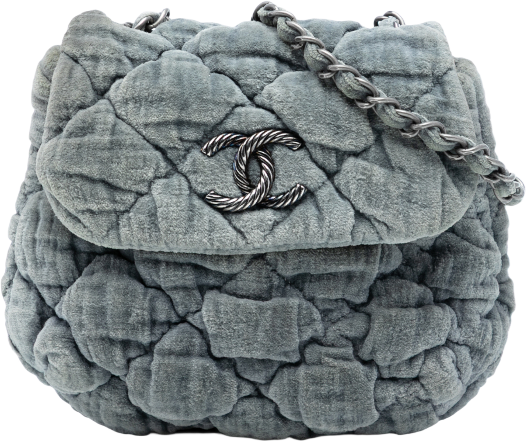 Chanel Paris Moscou Mini Velvet Bubble Quilt Flap, från Luxclusif, i färgen gray.