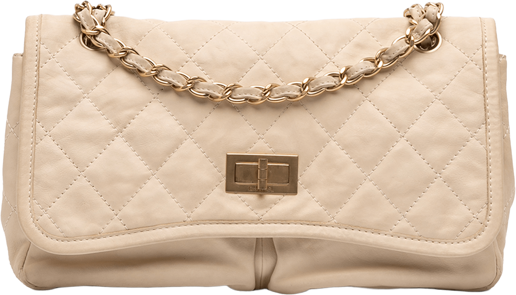 Chanel Medium Quilted Lambskin Reissue 2.55 Natural Beauty Split Pocket Flap, från Luxclusif, i färgen beige.