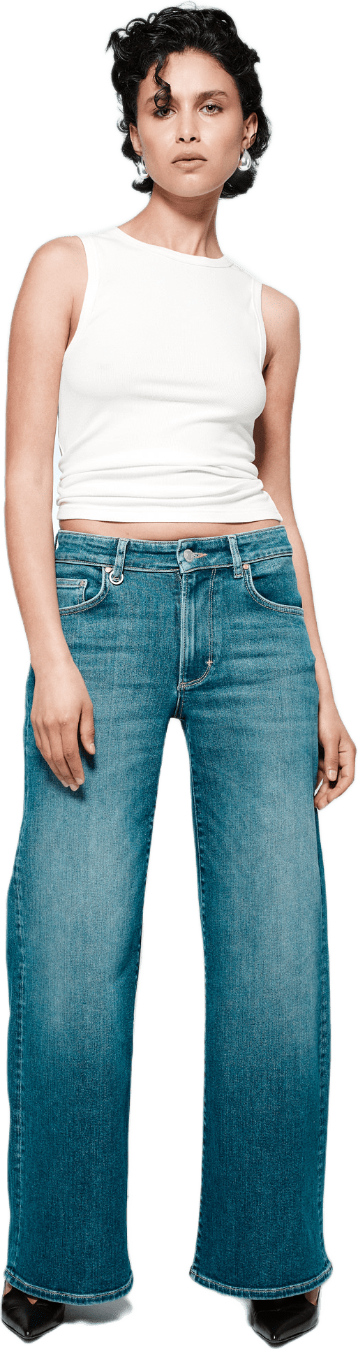 Eva Wide Iris Indigo, från Neuw, i färgen blue.