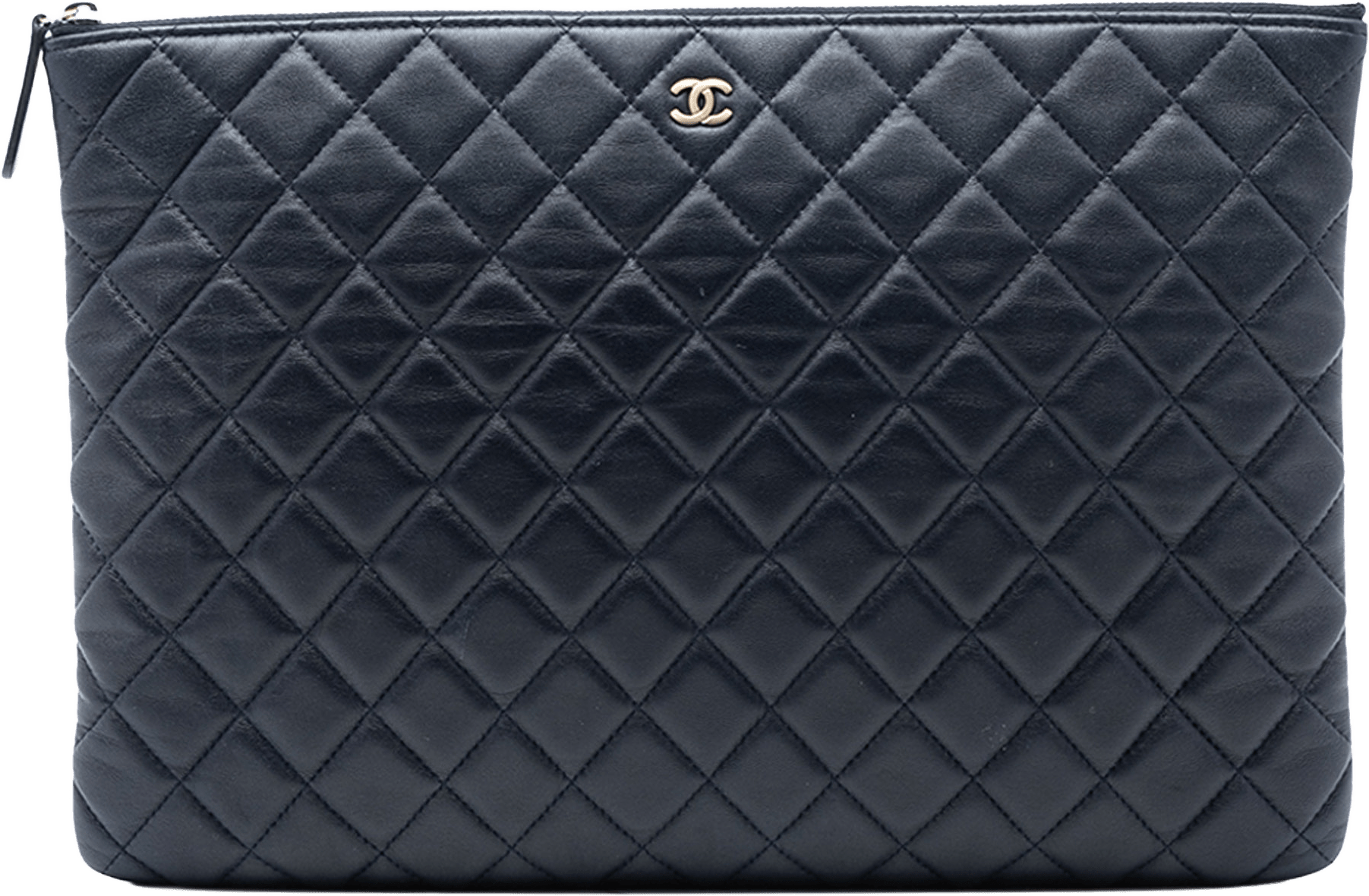 Chanel Paris Dubai Large Cc Quilted Lambskin O Case Clutch, från Luxclusif, i färgen navy.
