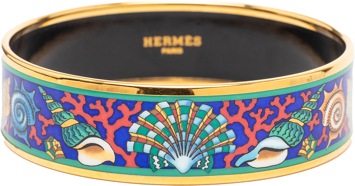 Hermès Wide Seashells Enamel Bangle 70, från Luxclusif, i färgen blue.