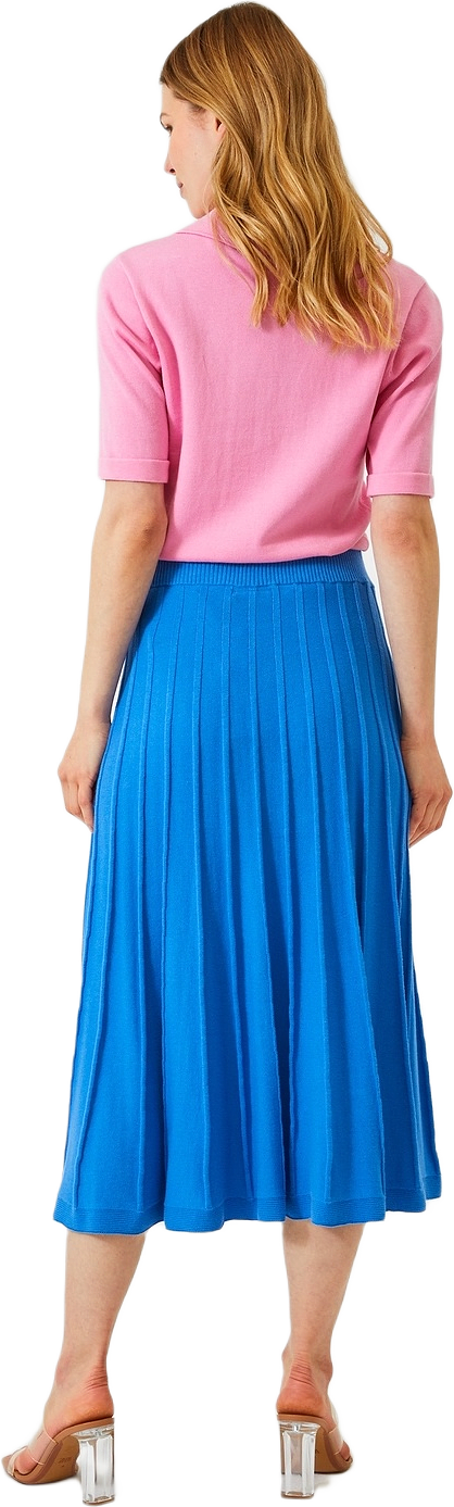 - Klara Skirt Blue, från Jumperfabriken, i färgen blue.