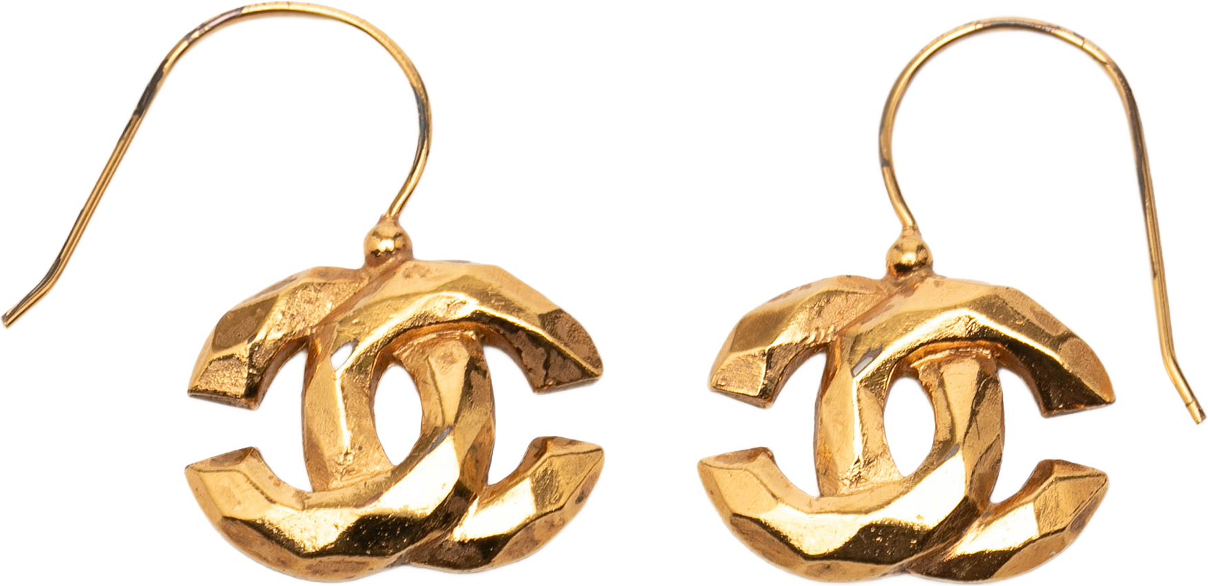 Chanel Cc Gold Plated Hook Earrings, från Luxclusif, i färgen gold.