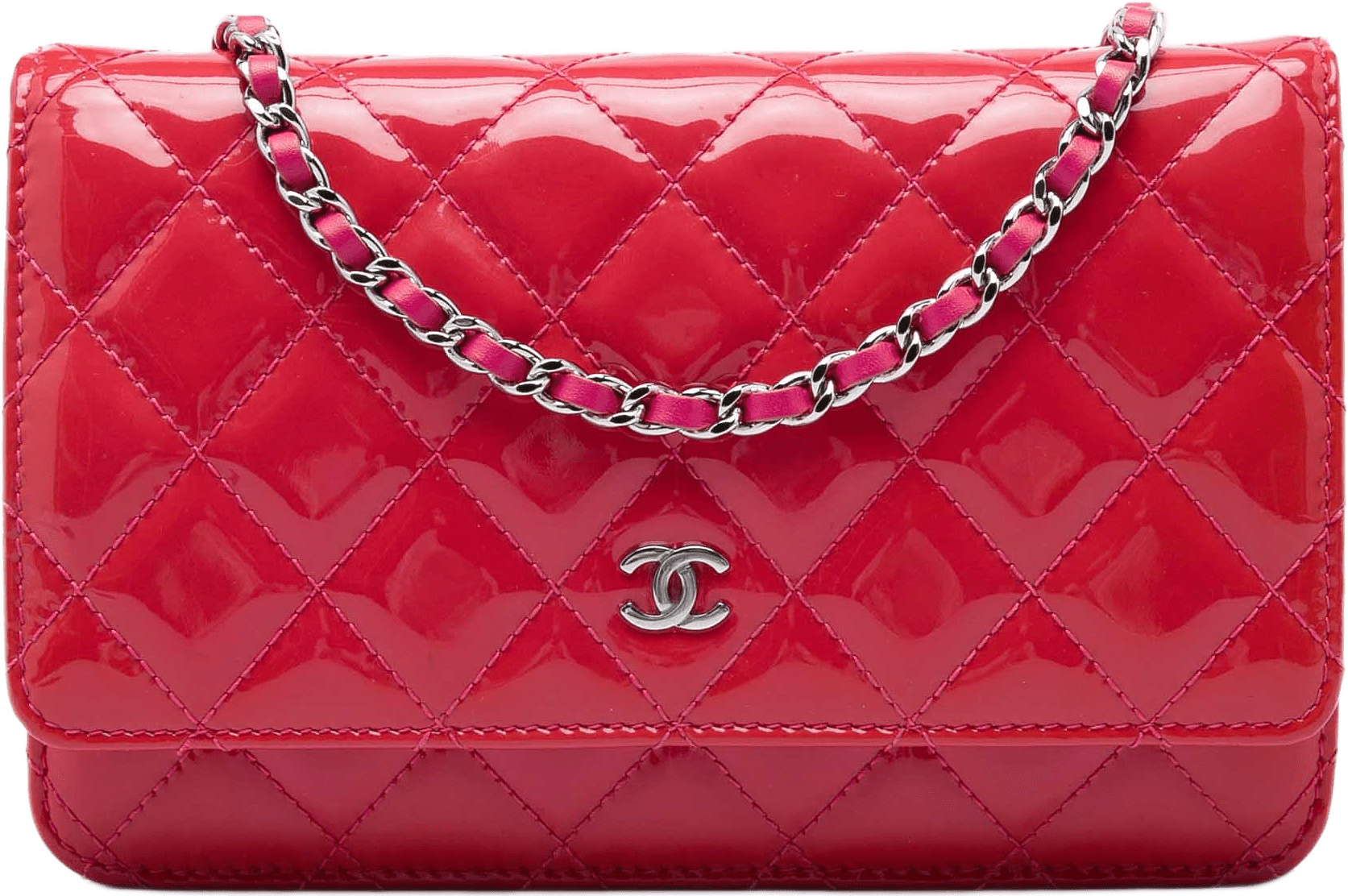Chanel Bicolor Classic Patent Wallet On Chain, från Luxclusif, i färgen rosa.