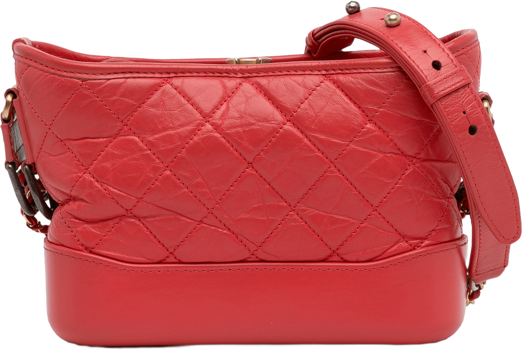 Chanel Small Chevron Lambskin Gabrielle Crossbody, från Luxclusif, i färgen red.