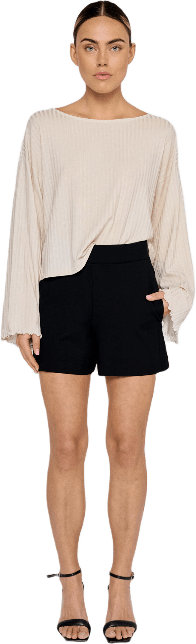 Lola Mini Shorts - Black, från Residus, i färgen black.