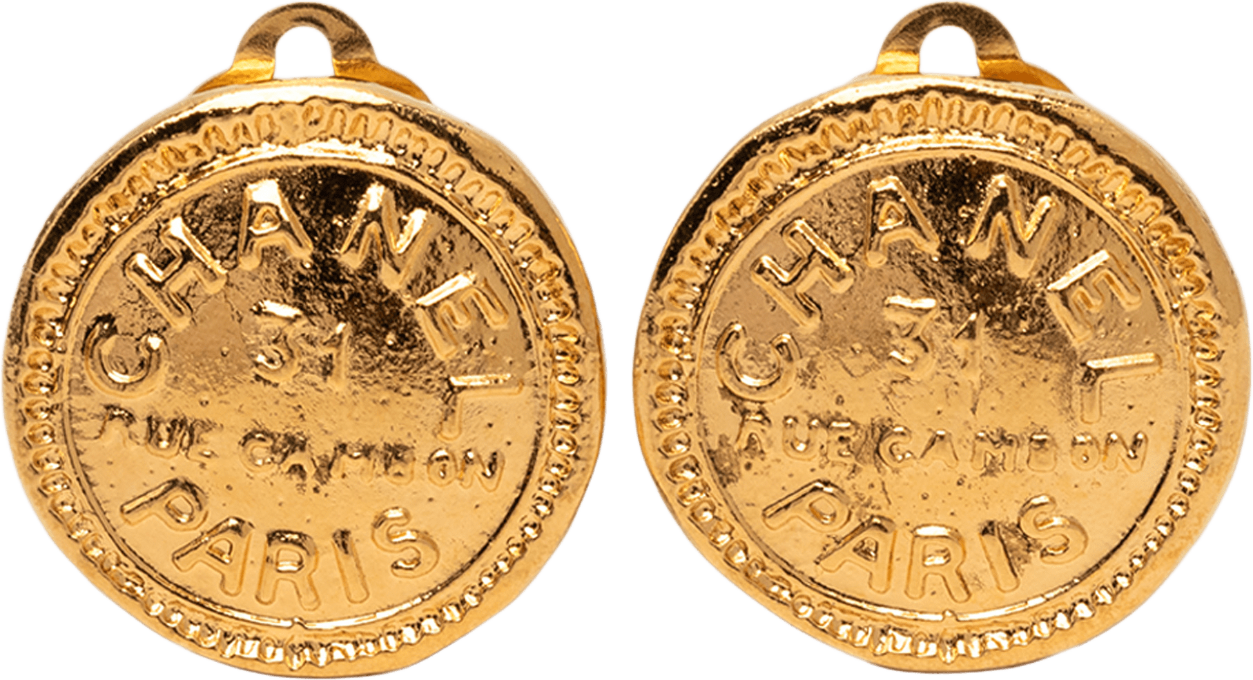 Chanel Gold Plated 31 Rue Cambon Round Clip On Earrings, från Luxclusif, i färgen gold.