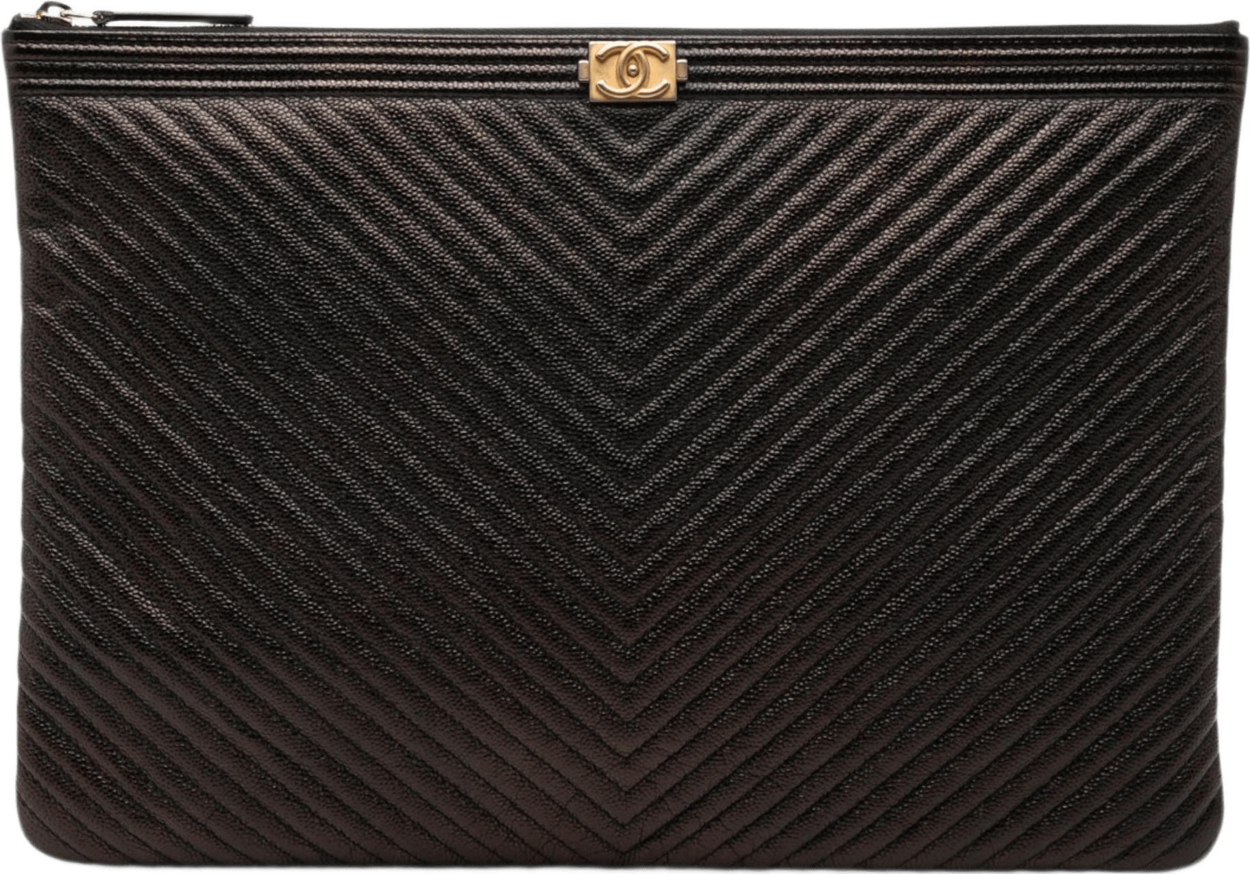 Chanel Large Chevron Iridescent Caviar Boy O Case Clutch, från Luxclusif, i färgen black.