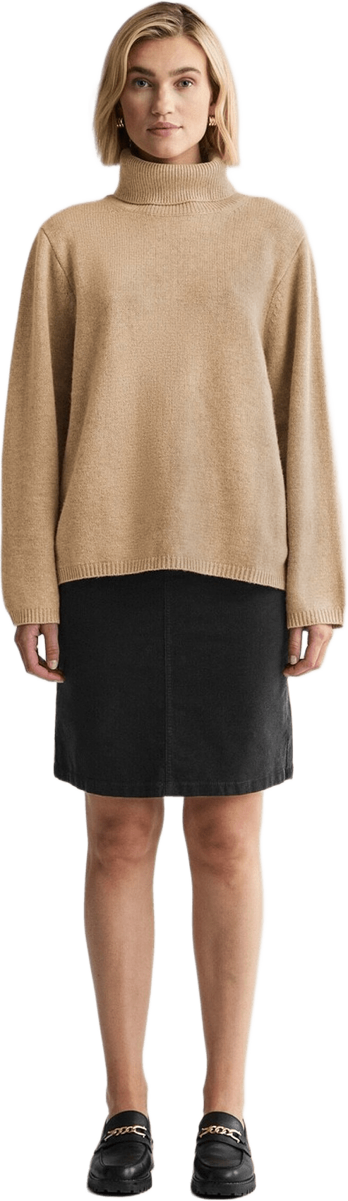 Polotröja Alva, från Newhouse, i färgen beige.