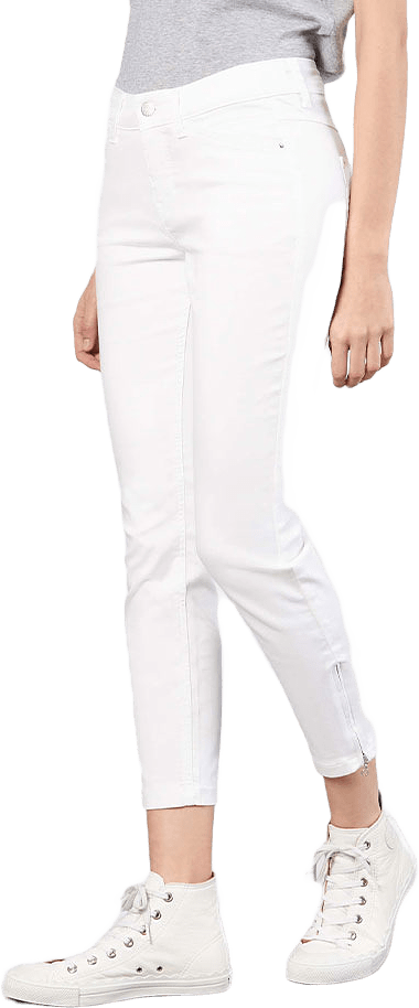 Dream Chic, från MAC Clothing, i färgen White.