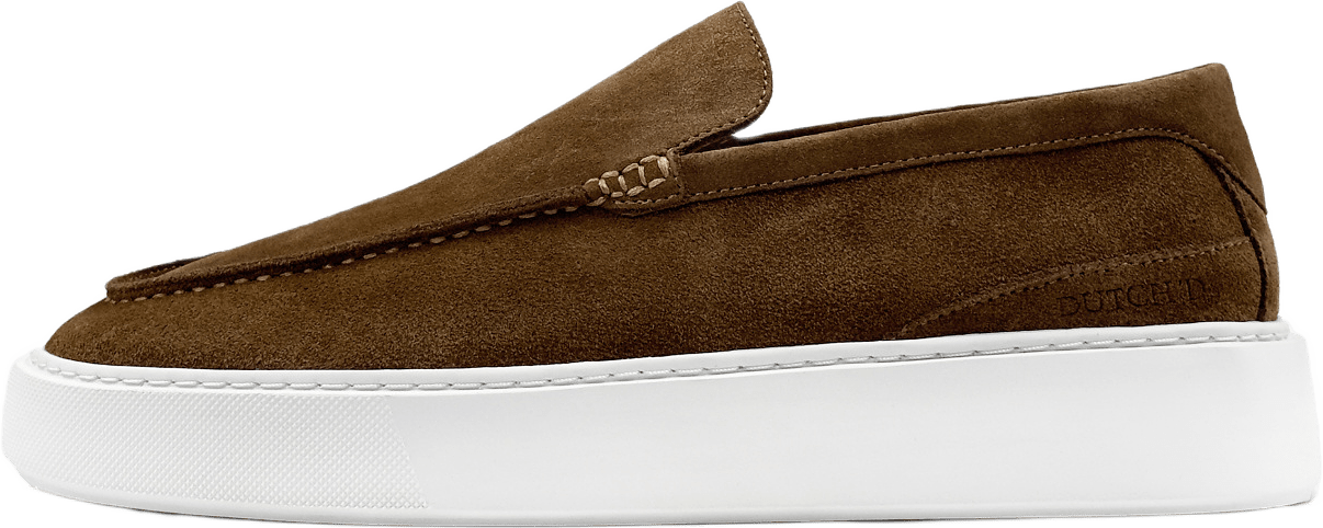 Atmos Loafer Rust Brown, från DUTCH’D, i färgen brown.