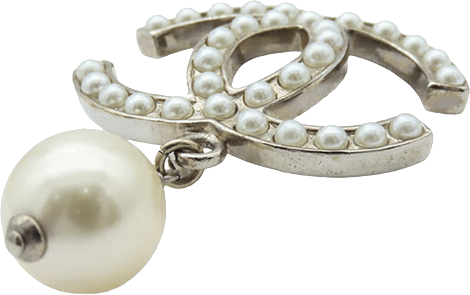 Chanel Silver Plated Cc Faux Pearl Brooch, från Luxclusif, i färgen silver.