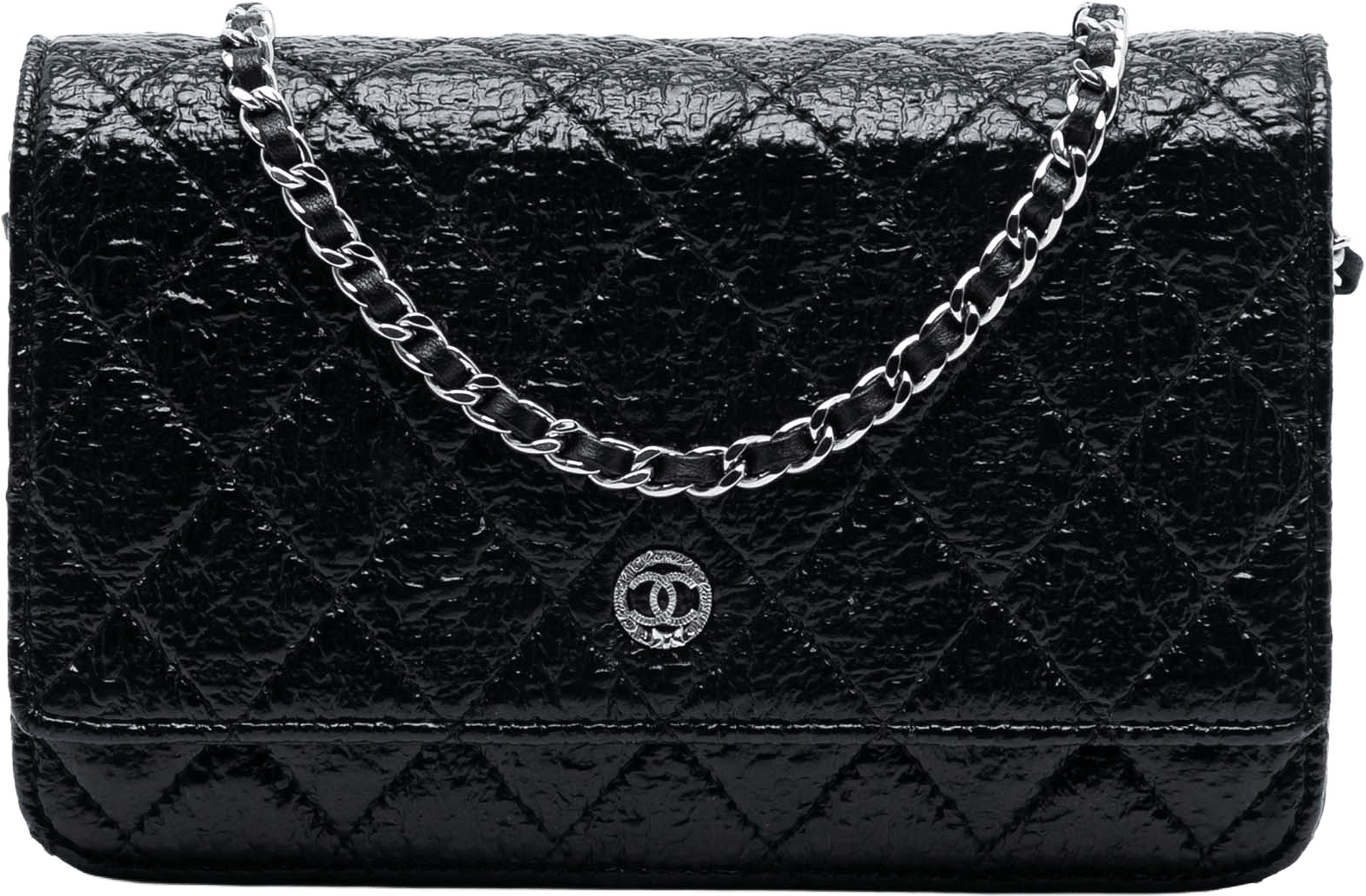 Chanel Cc Quilted Crinkled Patent Wallet On Chain, från Luxclusif, i färgen black.