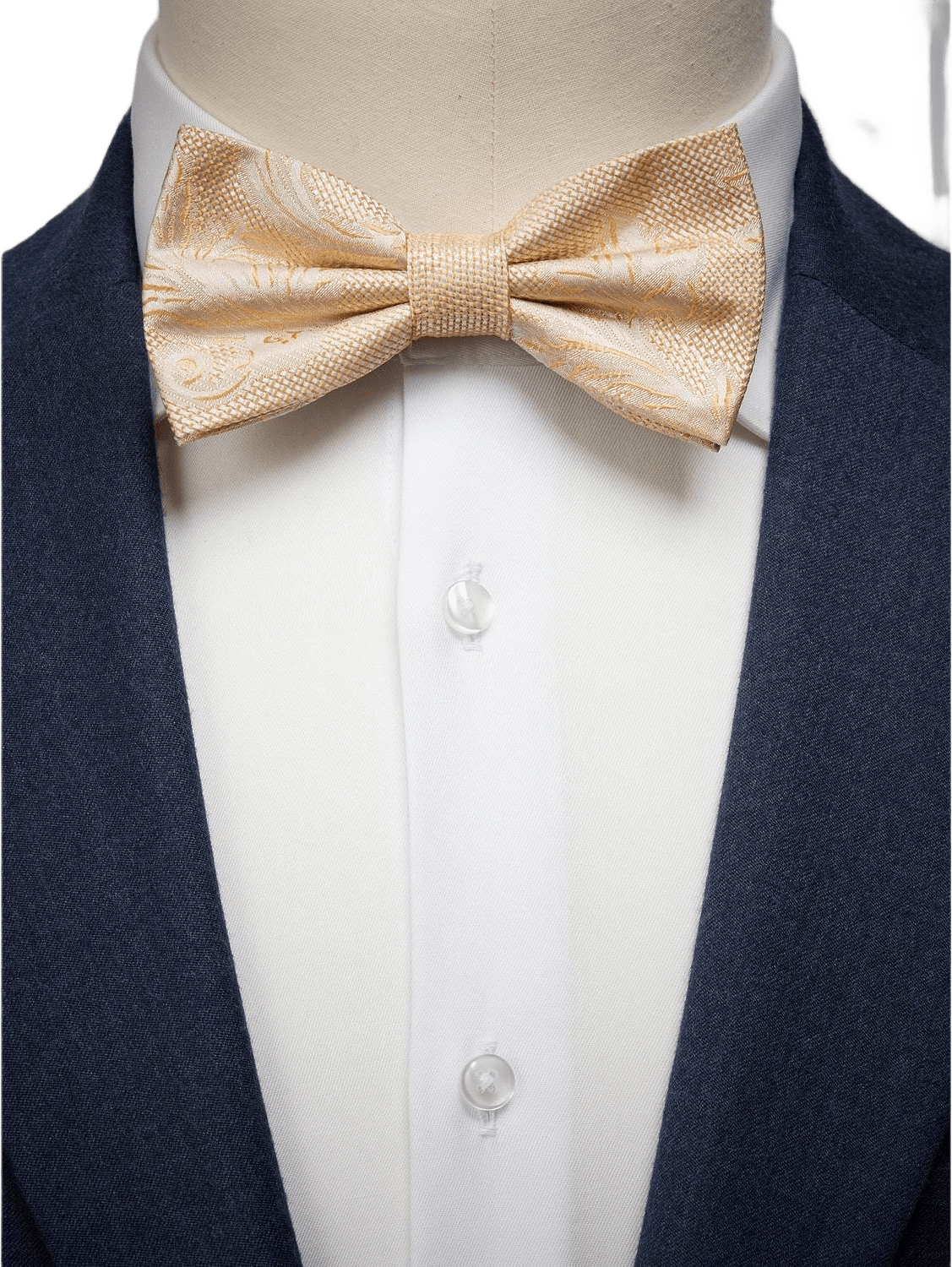 Bow Tie Paisley, från John Henric, i färgen light beige.