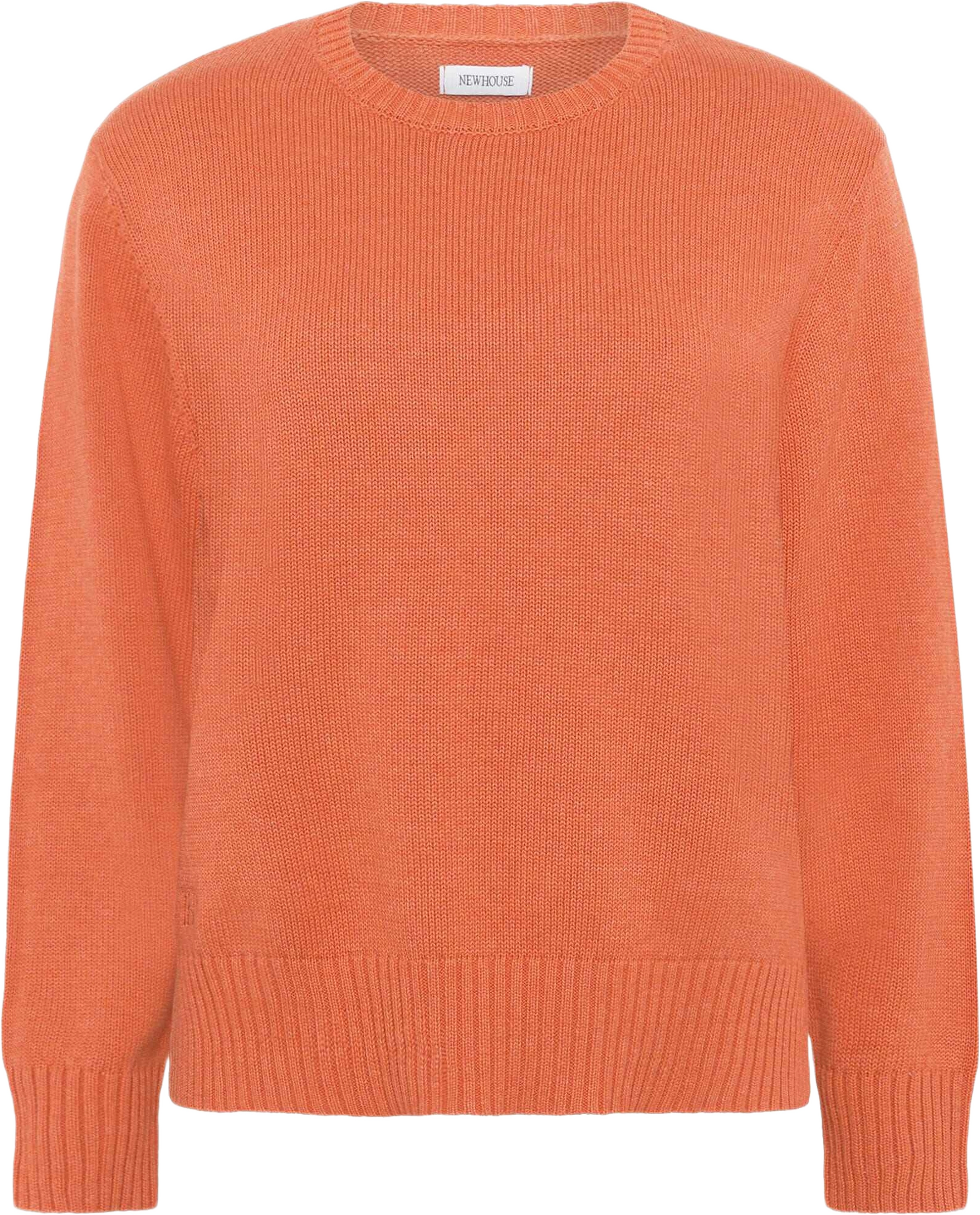Roe Sweater, från Newhouse, i färgen orange.