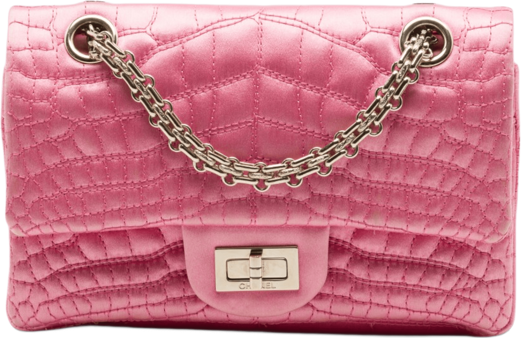 Chanel Coco Croc Quilted Satin Reissue 2.55 Double Flap 224, från Luxclusif, i färgen rosa.
