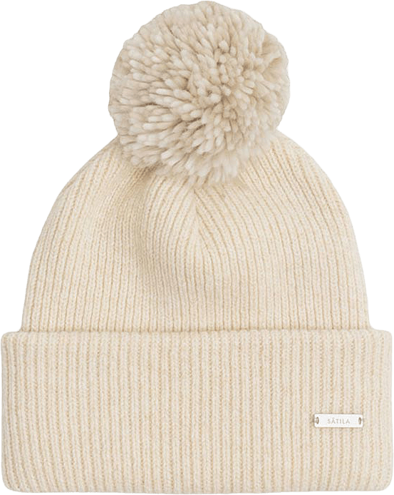Karin Beanie, från Sätila, i färgen Offwhite.