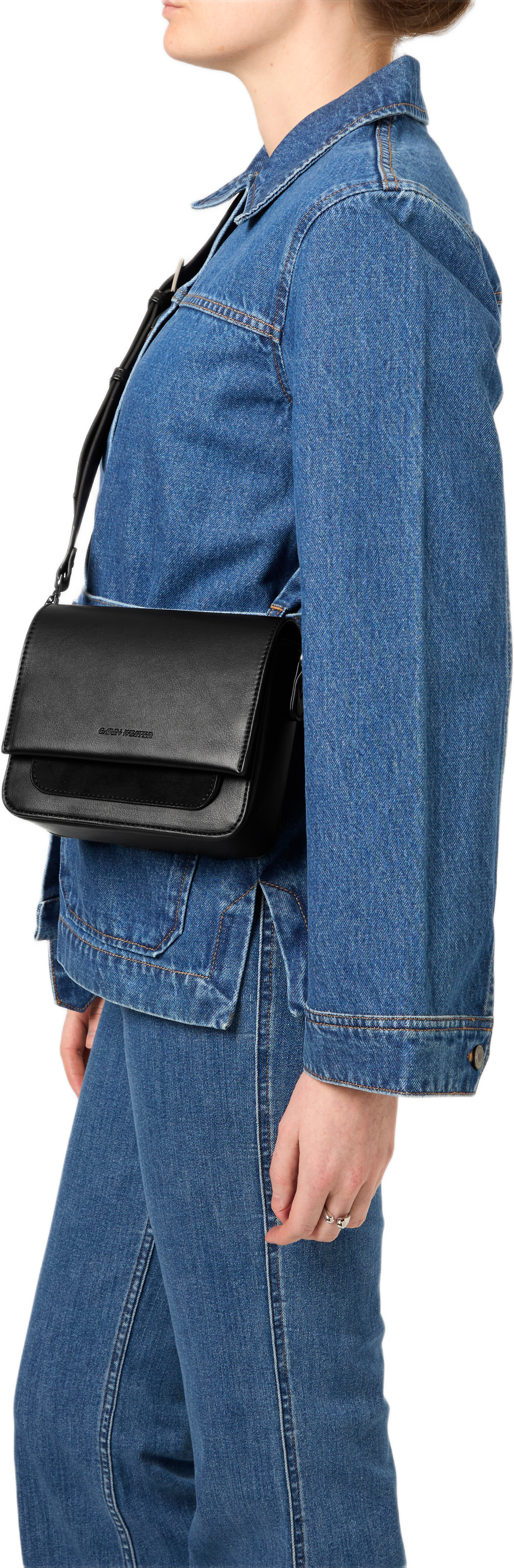 Crossbody CYNTHIA, från Carin Wester, i färgen Black.