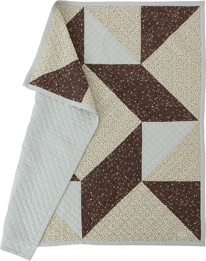 Quilted Aya Blanket, från OYOY Mini, i färgen multi.