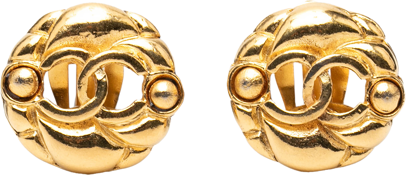 Chanel Gold Plated Cc Round Clip On Earrings, från Luxclusif, i färgen gold.