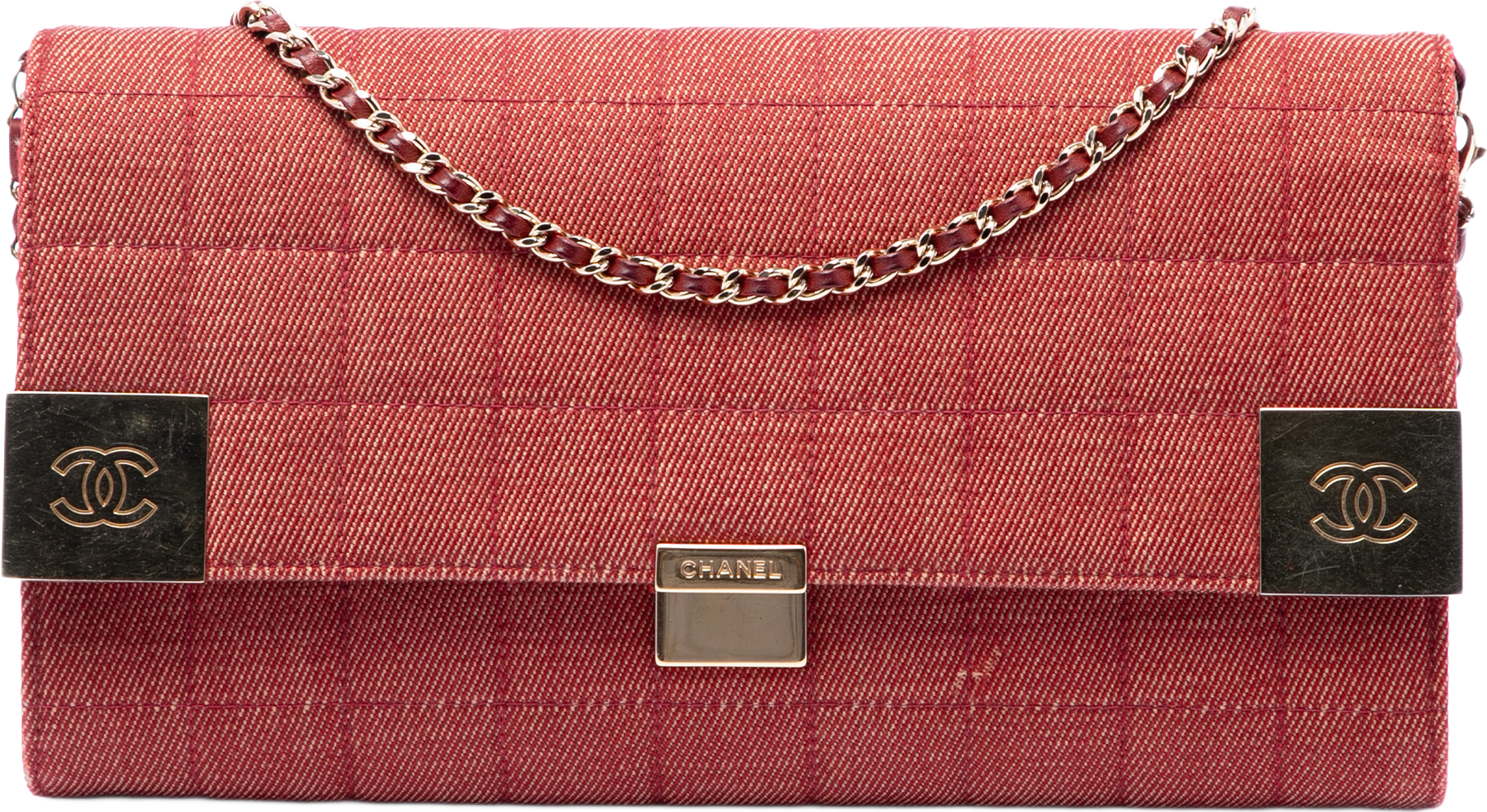 Chanel Cc Choco Bar Denim Chain Flap, från Luxclusif, i färgen röd.
