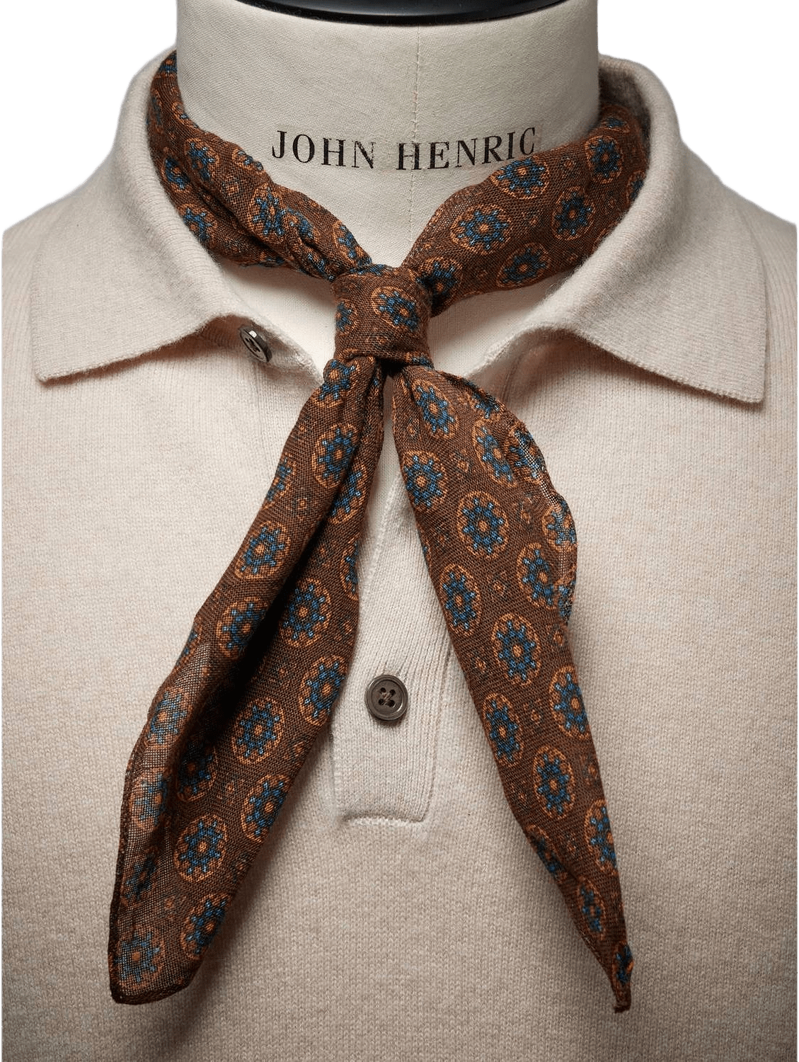 Bandana Medallion, från John Henric, i färgen brown.