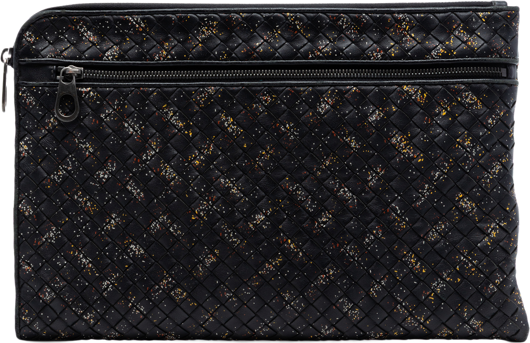 Bottega Veneta Nappa Intrecciato Micro Dot Clutch, från Luxclusif, i färgen black.